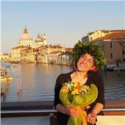 Pianista concertista e con esperienza nell’insegnamento, offro lezioni di pianoforte, teoria musicale e armonia per tutte le età